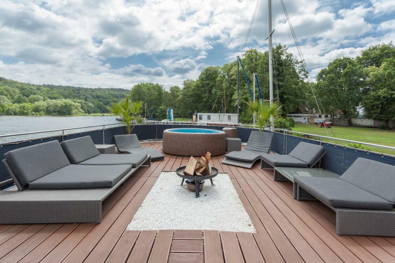 Hausboot Deluxe Hotel Берлин Екстериор снимка